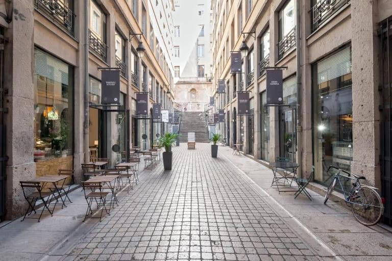 Guestready - Superbe Maison De Ville Duplex ลียง ภายนอก รูปภาพ